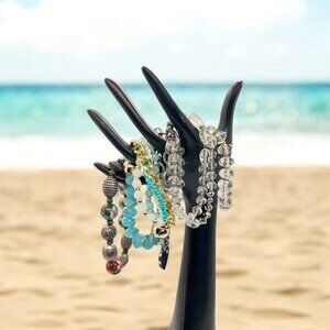 Set of 6 Bracelets - 5 stretch and 1 metal